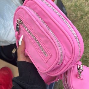 Hot Pink Woman’s Fanny Pack